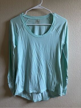 CALIA by Carrie Underwood Light Blue Scoop Neck Long Sleeve Top by